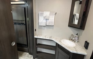 Seasonal Serenity: The Barrel's Blissful Retreat