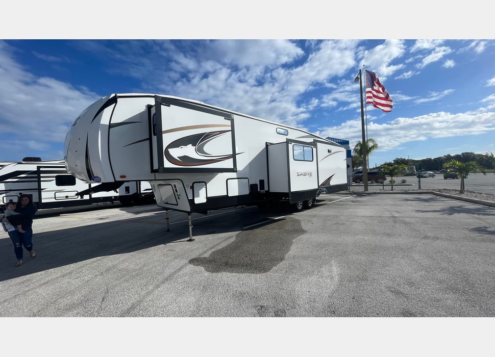 Fifth Wheel rentals in Sarasota