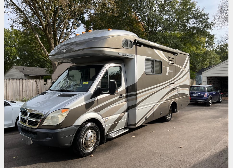 Class C Motor Home rentals in Lamar