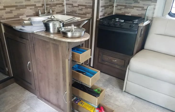 Fully loaded kitchen