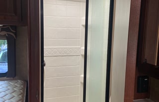 2014 Mercedes Benz Solera 24S