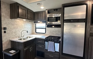 Spacious Highland Ridge Bunkhouse with Mega slide