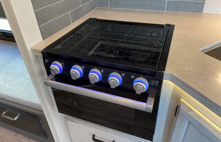 Four burner stovetop and oven