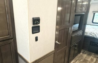 2021 Holiday Rambler Admiral 34J Bunkhouse