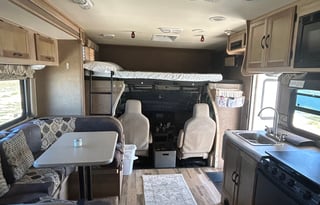 2015 Coachmen RV Freelander 22QB Ford 350