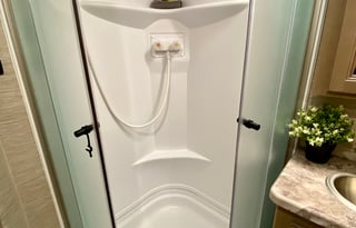 2022 Thor Motor Coach Magnitude BH31