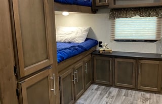 2018 Keystone RV Cougar Half-Ton Series 34TSB