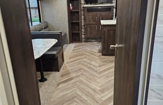 Like New 35' RV Travel Trailer