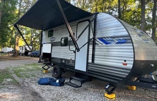 Cozy RV for the Perfect Camping Trip