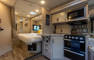 2023 Thor Motor Coach Freedom Elite 27 FE