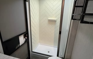 2024 Wildwood Bunkhouse – Sleeps 6, Starlink, Solar, Pets OK