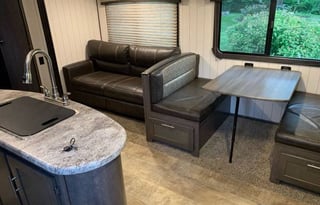 2017 CrossRoads RV Sunset Trail Super Lite SS331BH