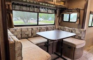 Forest River RV Surveyor 24BHDS