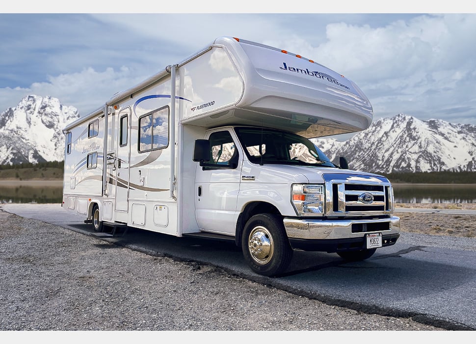 Class C Motor Home rentals in Richmond