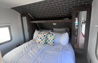 2022 Forest River - Wildwood X-Lite 251SSXL