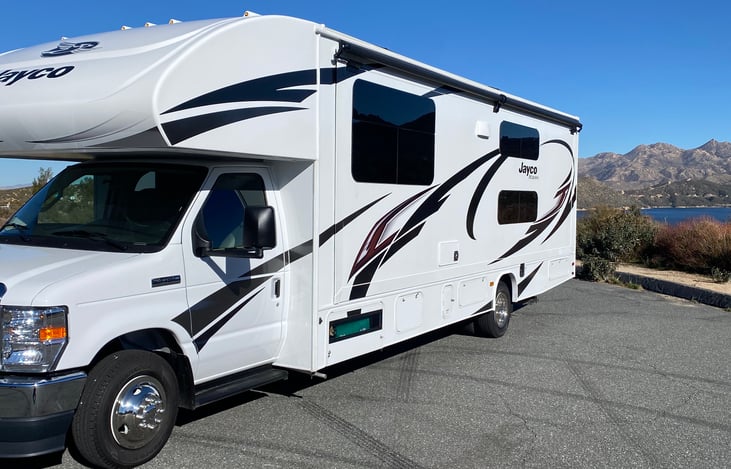 Driver side of RV with slide out closed