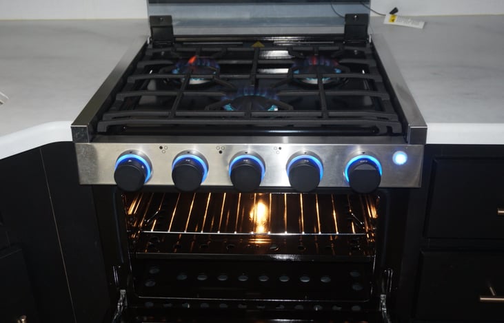3 burner gas range and gas oven