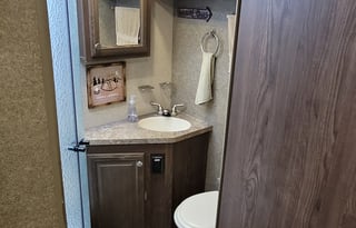 Family/Pet Friendly Large Camper Rental
