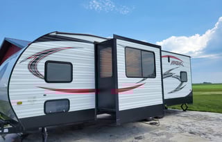 2016 Toy Hauler Forest River Vengeance