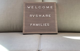 NEW 2022 - SLEEPS 10 - EASY TOWING - JUST BRING YOUR GROCERIES - DELIVERY & SETUP AVAILABLE