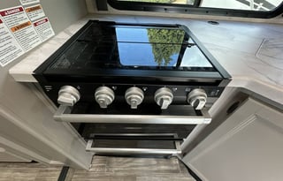 2023 Thor Motor Coach Geneva 31VA