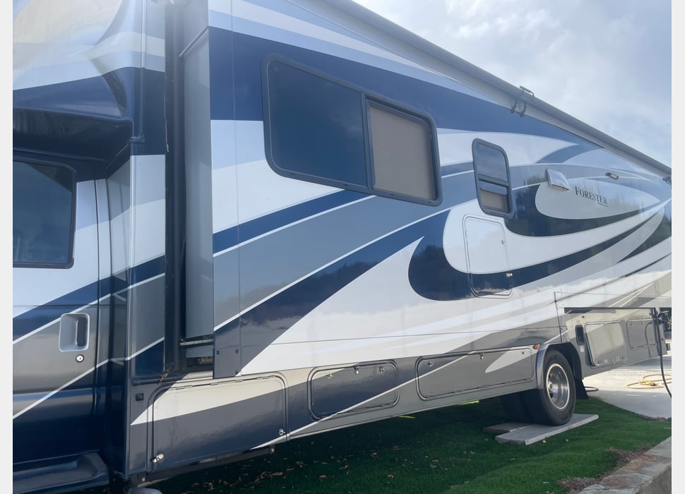 Class C Motor Home rentals in Las Vegas