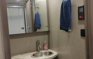 2022 Thor mercedes Tiburon