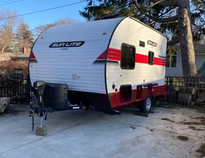 Sunset Park RV Sun-Lite 16BH