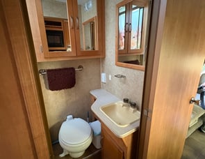 Forest River RV Sunseeker 2600SFord