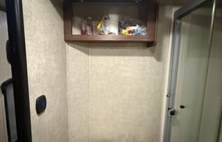 Steele’s Keystone Fuzion345 5thWheel Delivery only