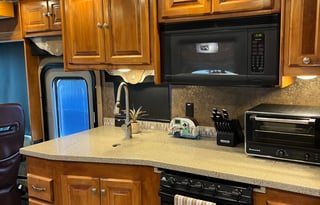 2015 Tiffin Motorhomes Allegro 31 SA