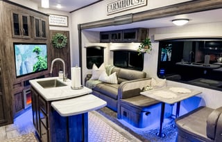 NEW (2) Bedroom 5th Wheel - Sierra 3440BH