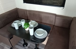 2026 LIGHTWEIGHT - SLEEPS 8 ANY TRUCK CAN PULL!