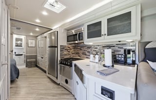'21 Fleetwood Fortis - Sleeps 8 - Free Starlink