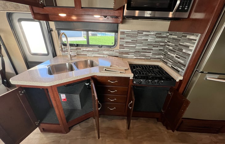 What a beautiful kitchen!