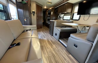 Ideal Family Getaway-Bunks (6 beds) solar, pets ok