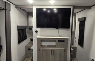 2024 Coleman Lantern 263BH