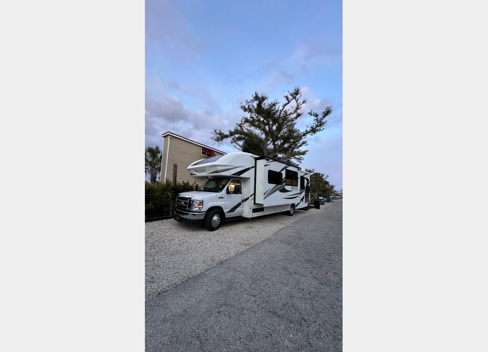 Class C Motor Home rentals in Myakka City