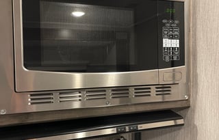 2022 Coachmen RV Leprechaun Premier 319MB Ford 450