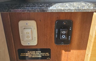 2014 Coachmen Freedom Express LTZ