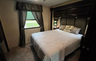 USER GUIDE AND SET UP VIDEOS