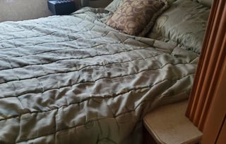 2008 Four Winds RV Hurricane 34B