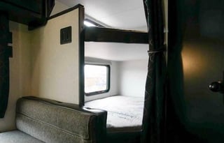 Go camping - Forest River RV Cherokee Grey Wolf