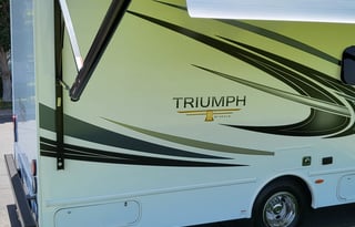 2022 25ft Nexus Triumph luxury. Solar Powered