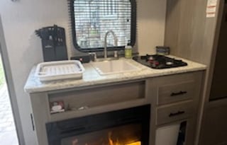 2023 Dutchmen RV Coleman 17B