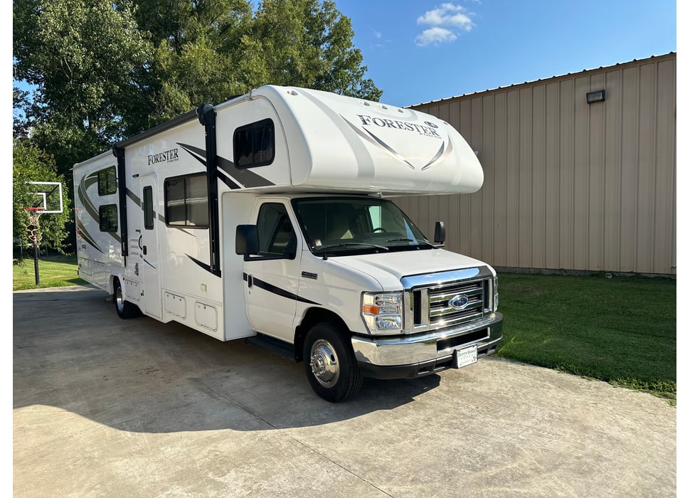 Class C Motor Home rentals in Mandeville