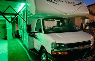 FLASH SALE 2021 CLASS C RV