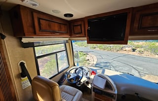 2011 Monaco Knight 36 PFT