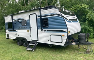 2024 Zinger 211RD Adventure Trailer
