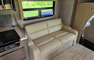 Kid's-Dream| Bunk Beds + 2 Queens + Outdoor Shower